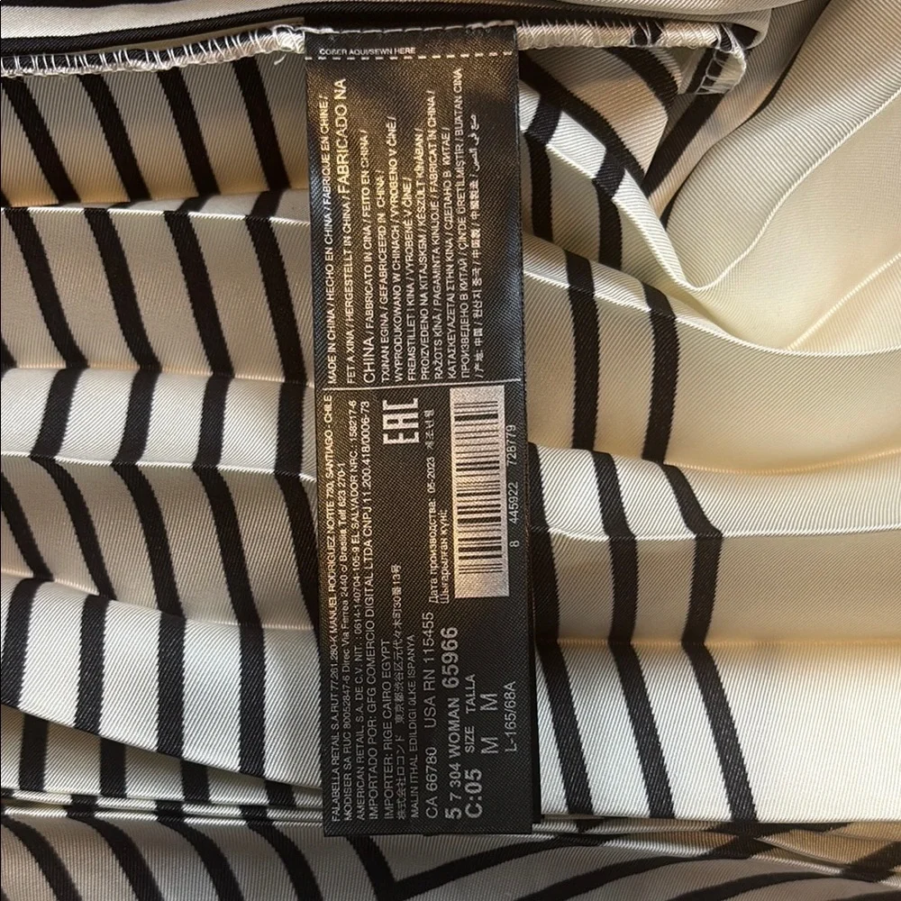 NWOT Mango Pleated Skirt Size M - Picture 3 of 3